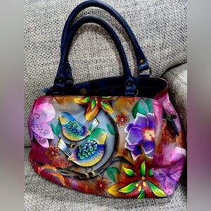 Anuschka Women’s handcrafted handbags